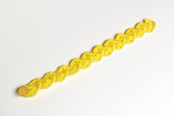 pulsera de ganchillo amarilla yellow crochet bracelet